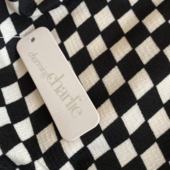 Charming Charlie Checked Open Back Top - Picture 4 of 7